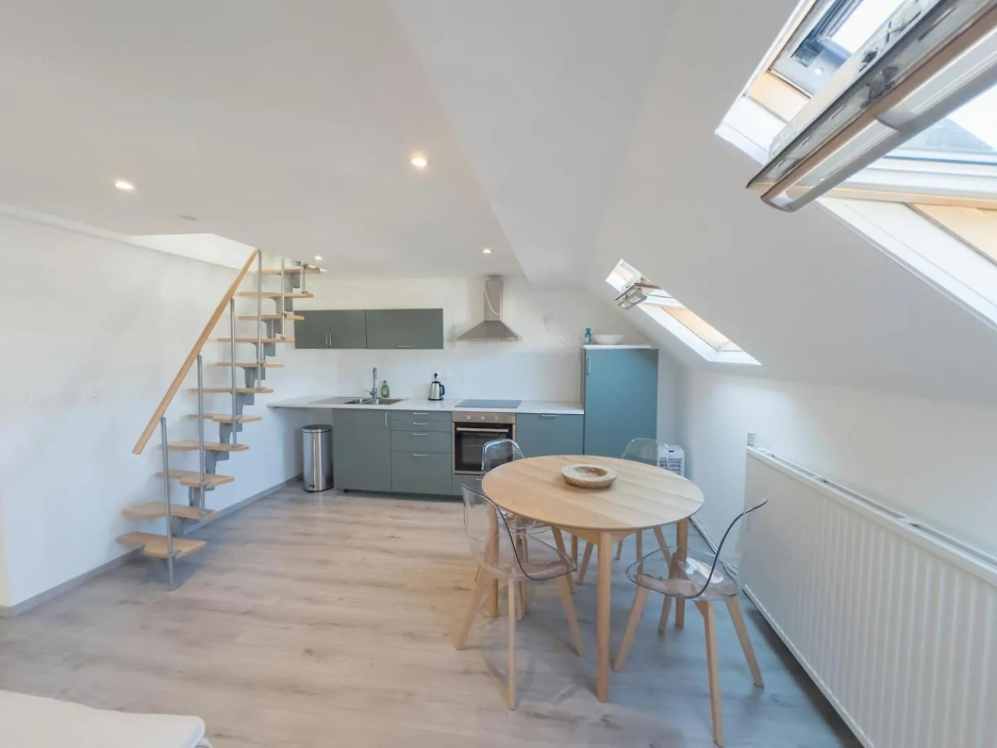 Cosy Duplex In Brussels Apartment