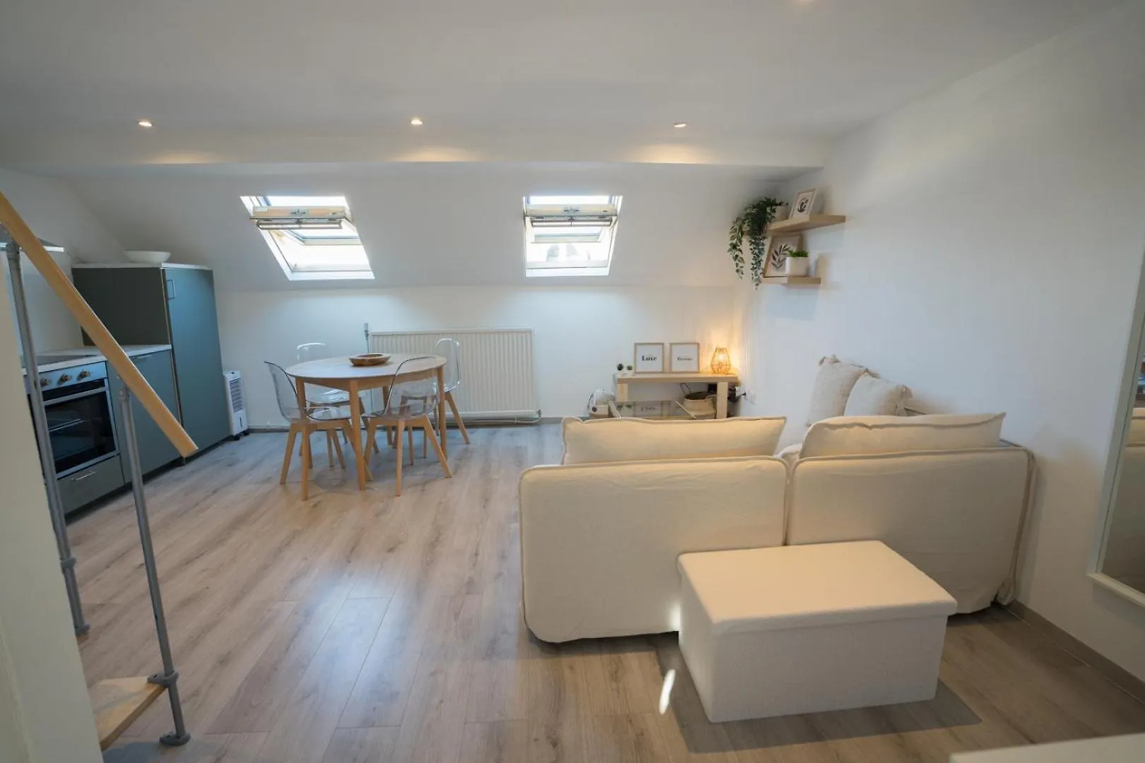 Cosy Duplex In Brussels Apartment